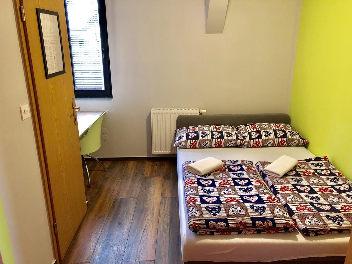 Aladin Hostel Λιουμπλιάνα Εξωτερικό φωτογραφία