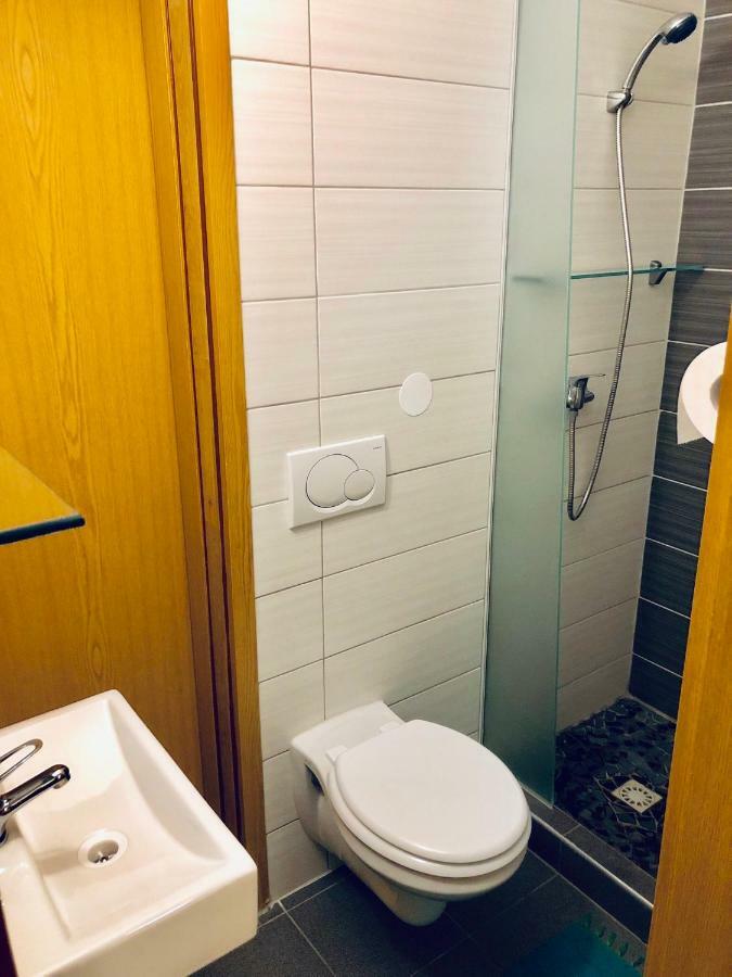 Aladin Hostel Λιουμπλιάνα Εξωτερικό φωτογραφία